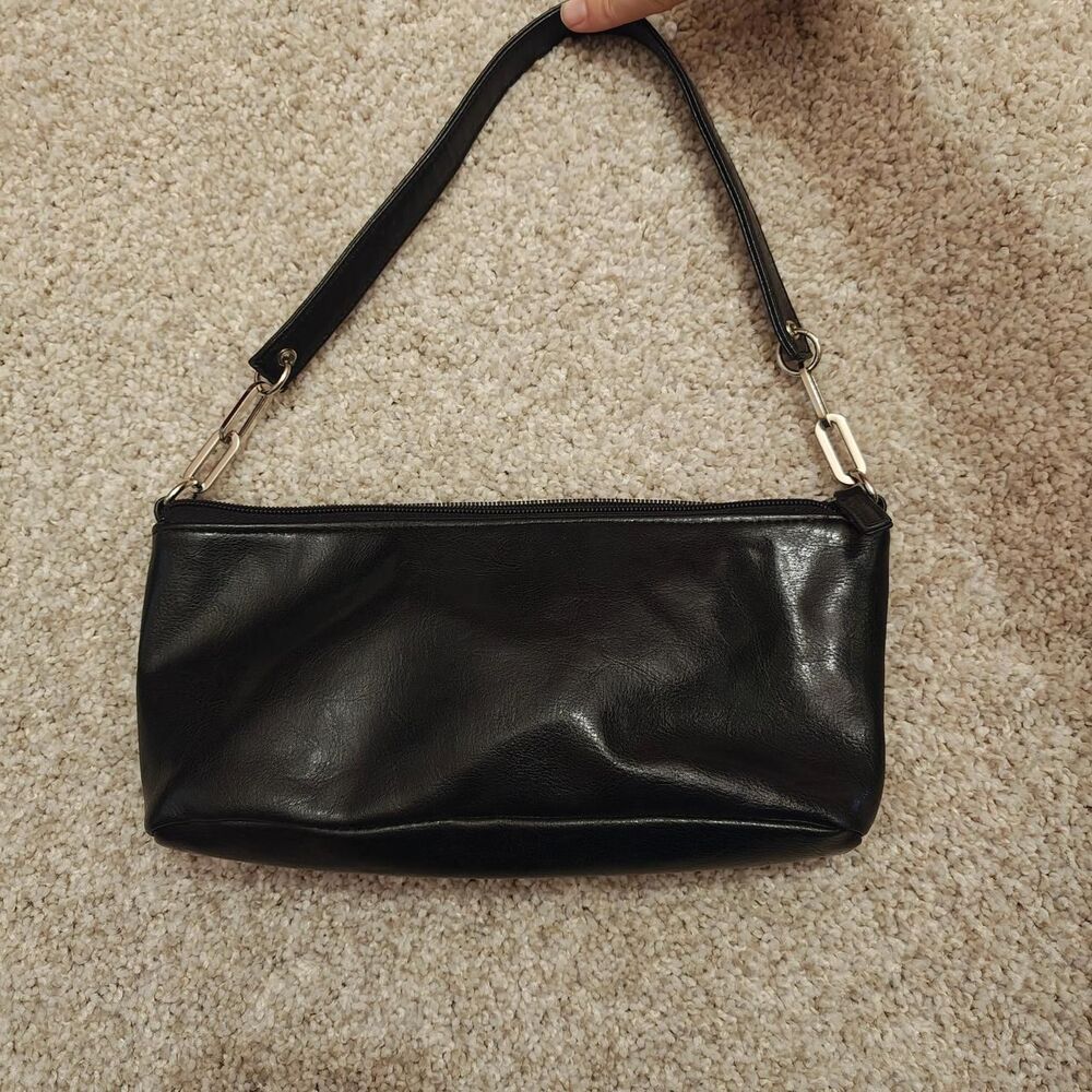 Leslie-fay Y2K black leather mini handbag with silver hardware and zip closure